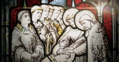 Story of apostles and deacons - प्रेरितों और डीकनों की कहानी