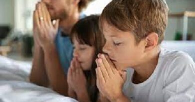 Prayer for father influence on respect and obedience - सम्मान और आज्ञाकारिता पर पिता के प्रभाव के लिए प्रार्थना