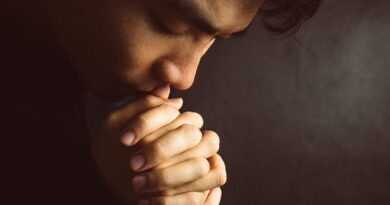 Prayer for deliverance and faith amidst fears - भय के बीच मुक्ति और विश्वास के लिए प्रार्थना