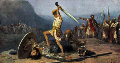 The story of david fighting goliath - डेविड की गोलियथ से लड़ने की कहानी