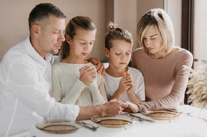 Prayer for healing and forgiveness in the family - परिवार में उपचार और क्षमा के लिए प्रार्थना